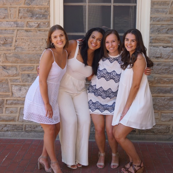 Meet your Posher, Paige - Picture 1 of 1